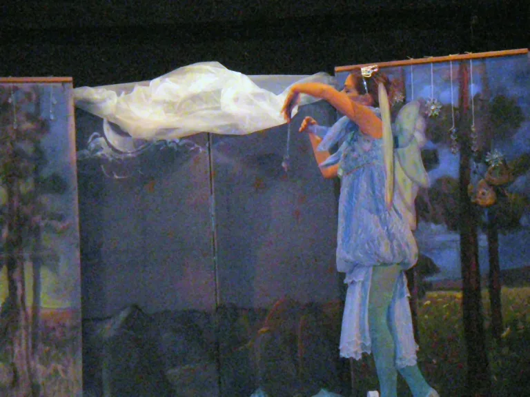 Θέατρο Καισαριανής - 2007 - Παράσταση 'Με νεράκι καθαρό στήνω της ζωής χορό"
